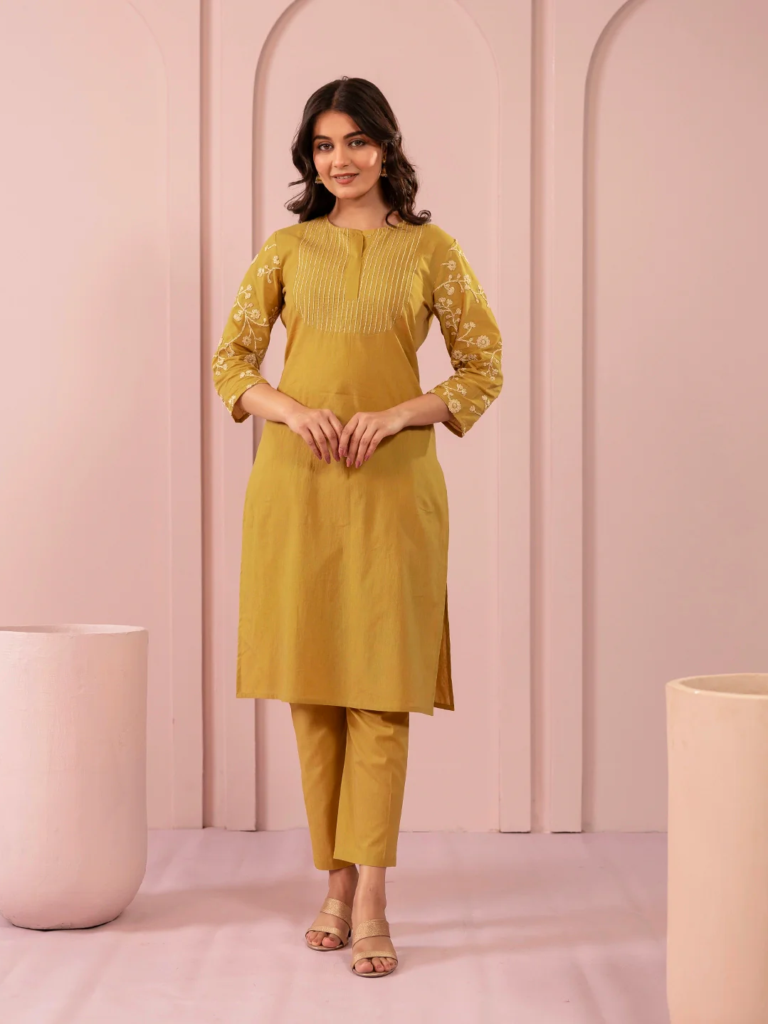 embroidered_kurta_set_mustard