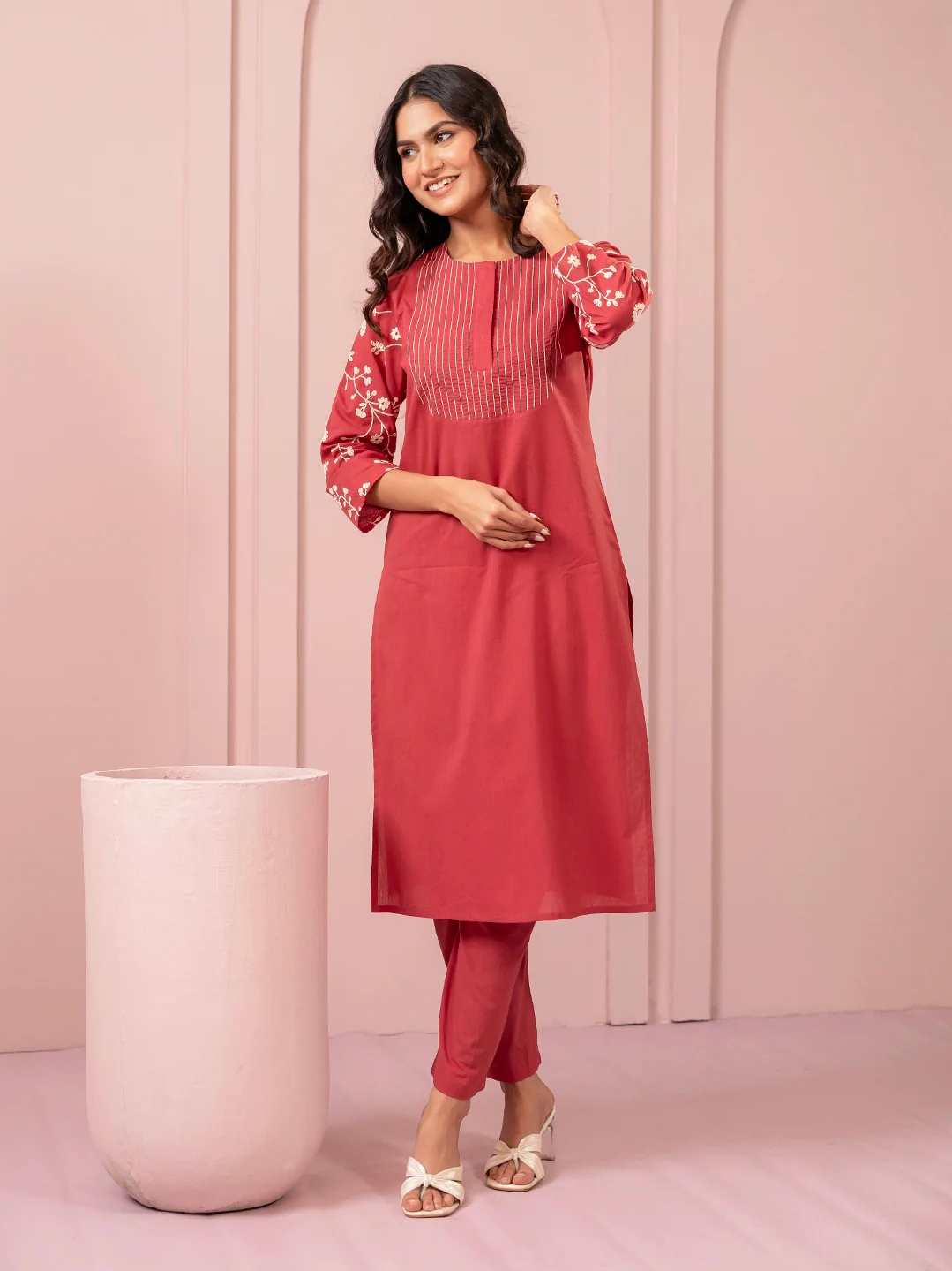 embroidered_kurta_set_pink