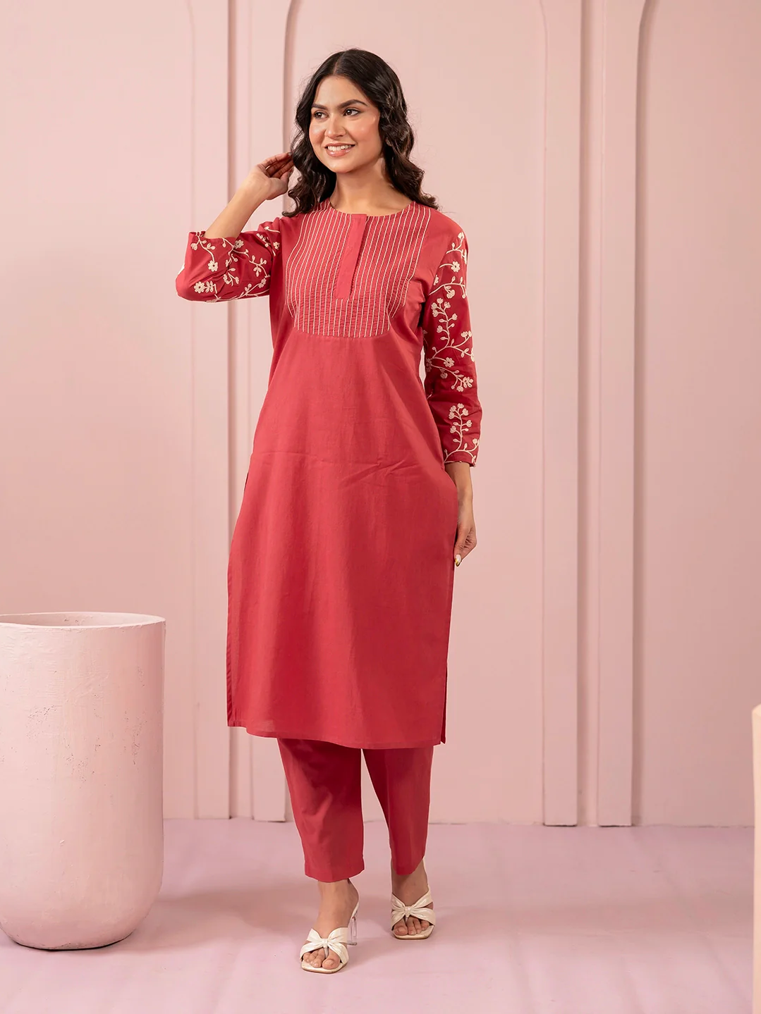 embroidered_kurta_set_pink