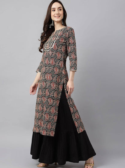 Paisley Printed Gotta Patti Straight Cotton Kurta