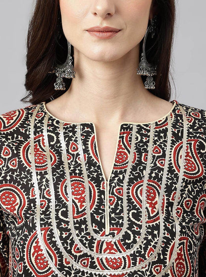 Paisley Printed Gotta Patti Straight Cotton Kurta