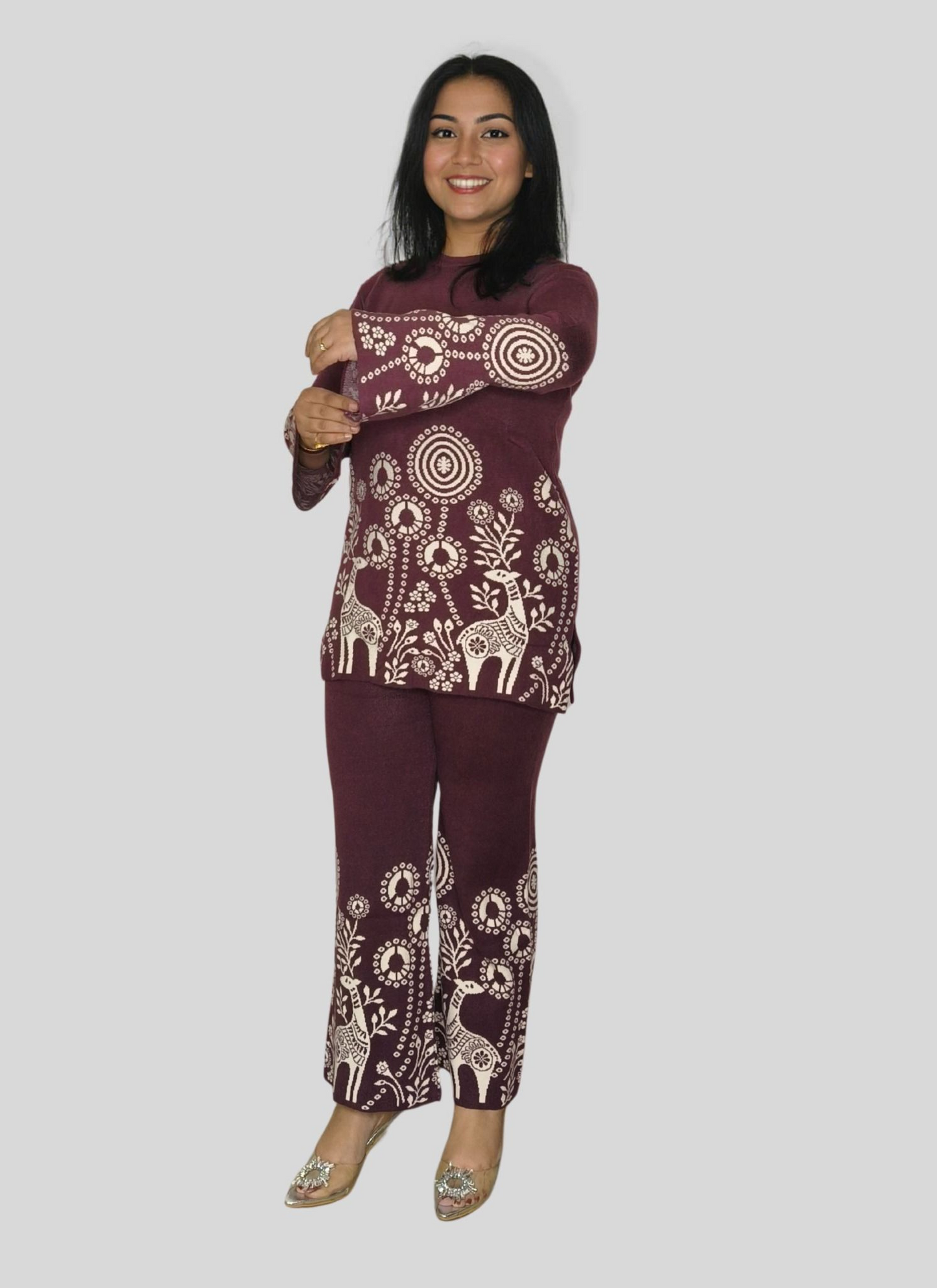 Elegant Wool Top & Pants Set with Patterned Accents